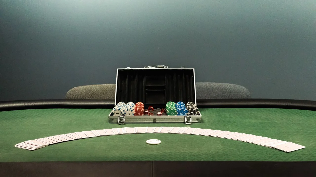 w188n — So sánh định dạng Poker và mức cược cho từng phong cách chơi
